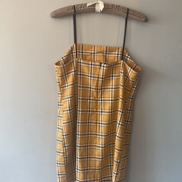 💗Host Pick💗Clueless Cher Horowitz inspired Yellow Plaid Dress Urban Outfitters - Picture 3 of 4